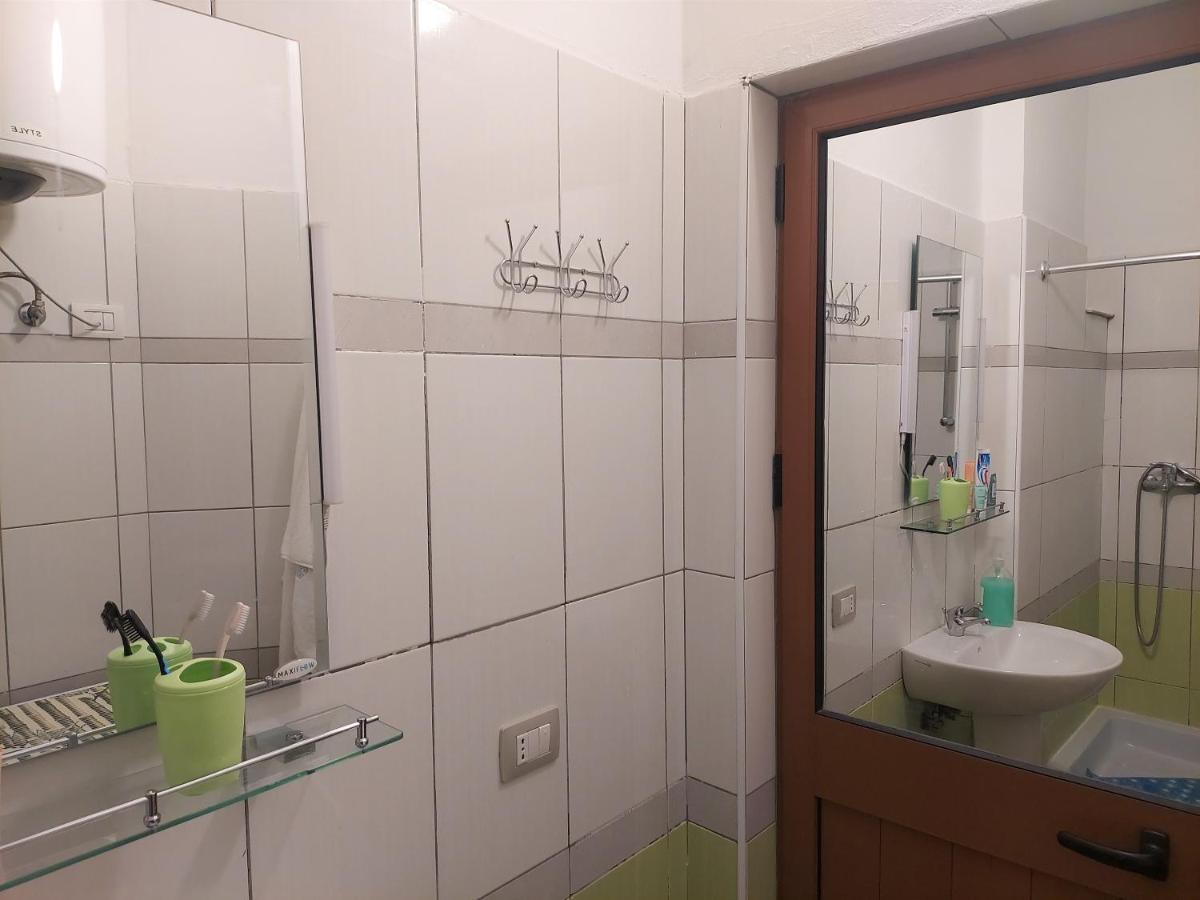 Golden Beach Apartments Дуррес Екстер'єр фото