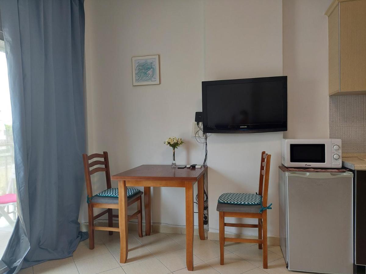 Golden Beach Apartments Дуррес Екстер'єр фото
